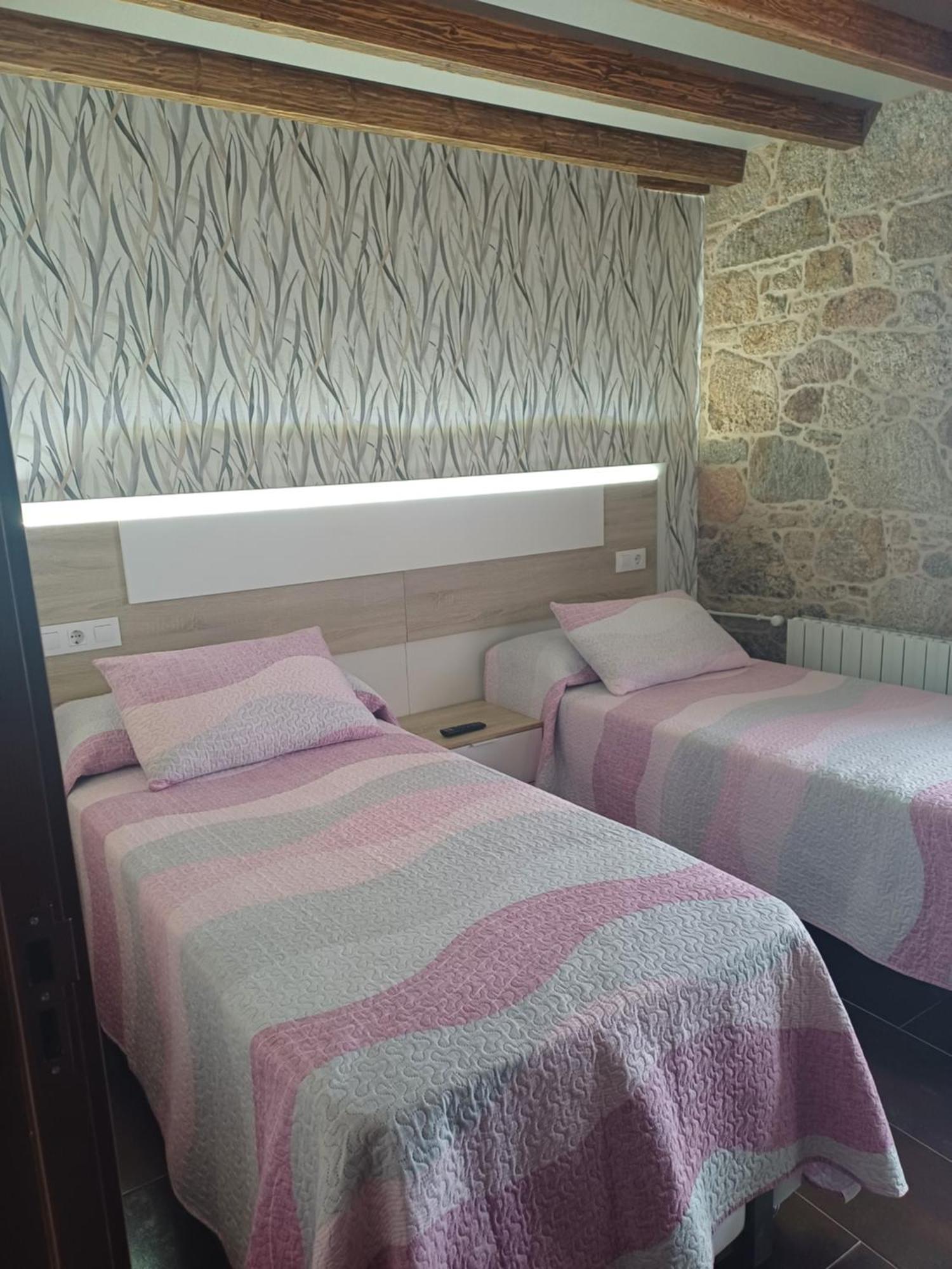 O Cabanel Albergue-Bar Villastose 외부 사진